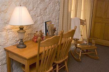 Stone Mill Hotel & Suites Lanesboro Экстерьер фото