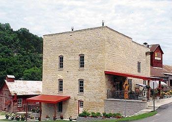 Stone Mill Hotel & Suites Lanesboro Экстерьер фото